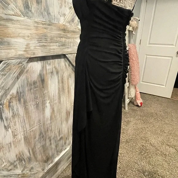 Black Ball Gown - Picture 6 of 7
